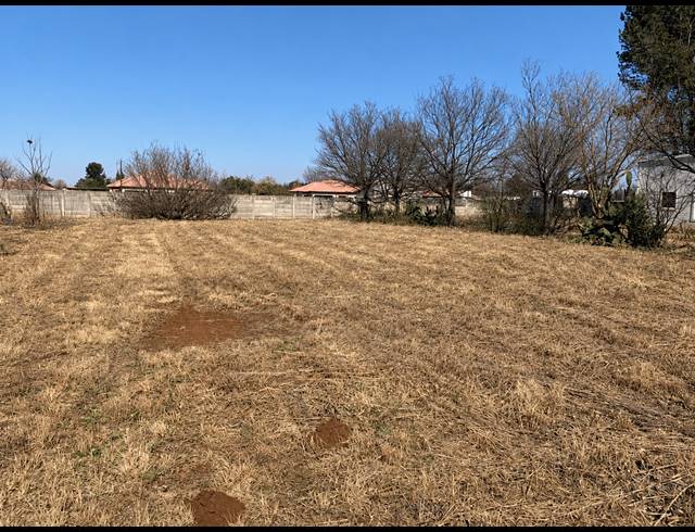 1,952M² VACANT LAND FOR SALE IN HENLEY ON KLIP